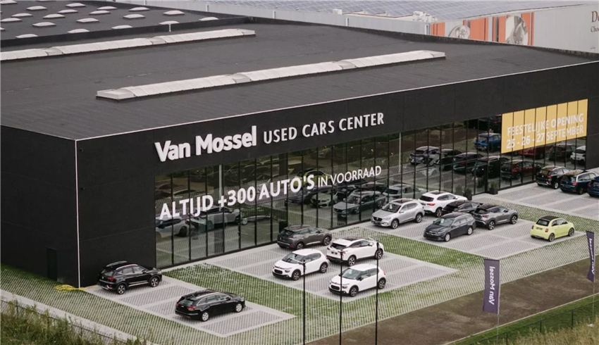 Biggest indoor used car centre in Belgium: A garage where rain doesn’t leave a mark